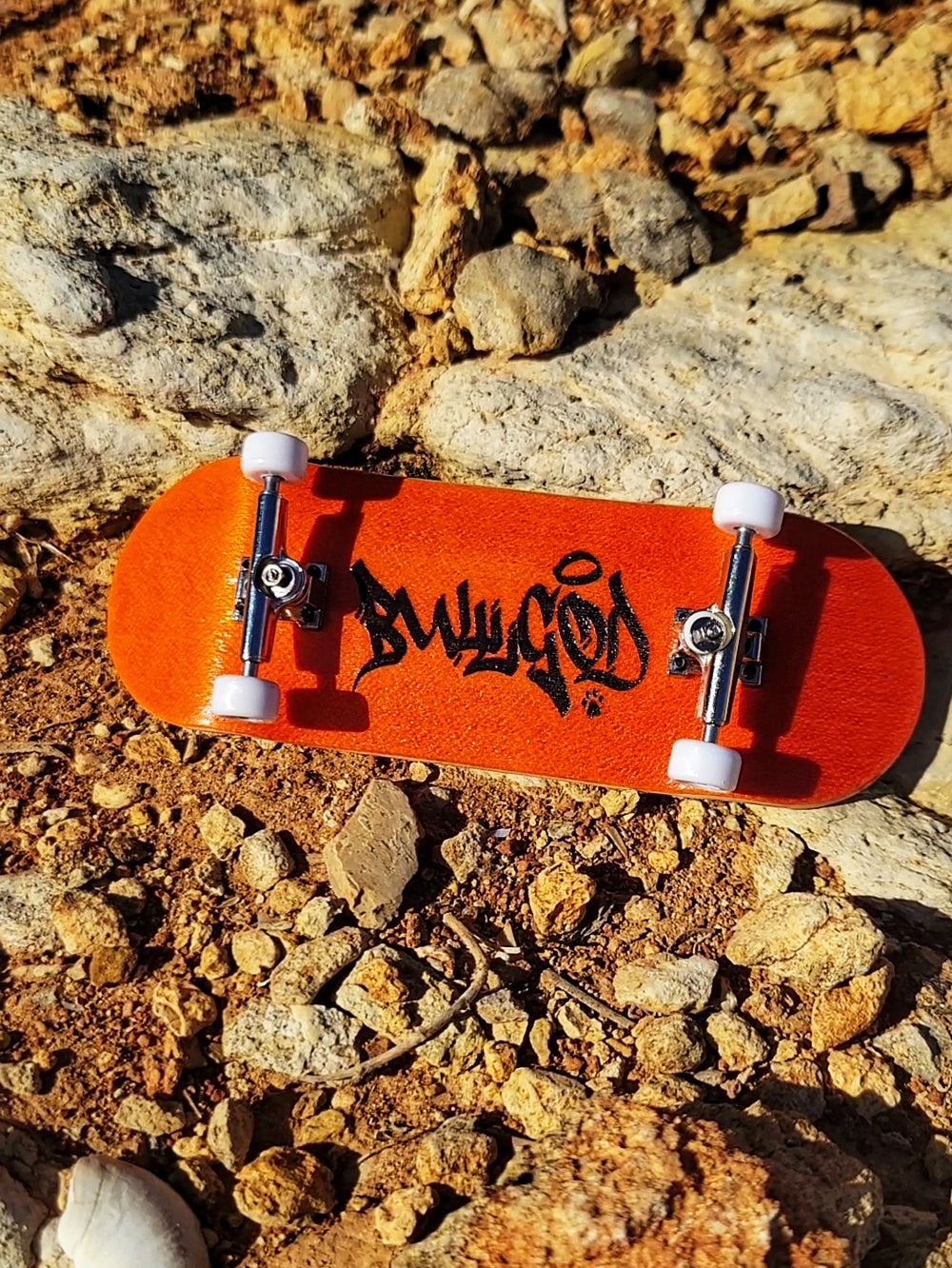 Graffiti Tag PRO Fingerboard Complete