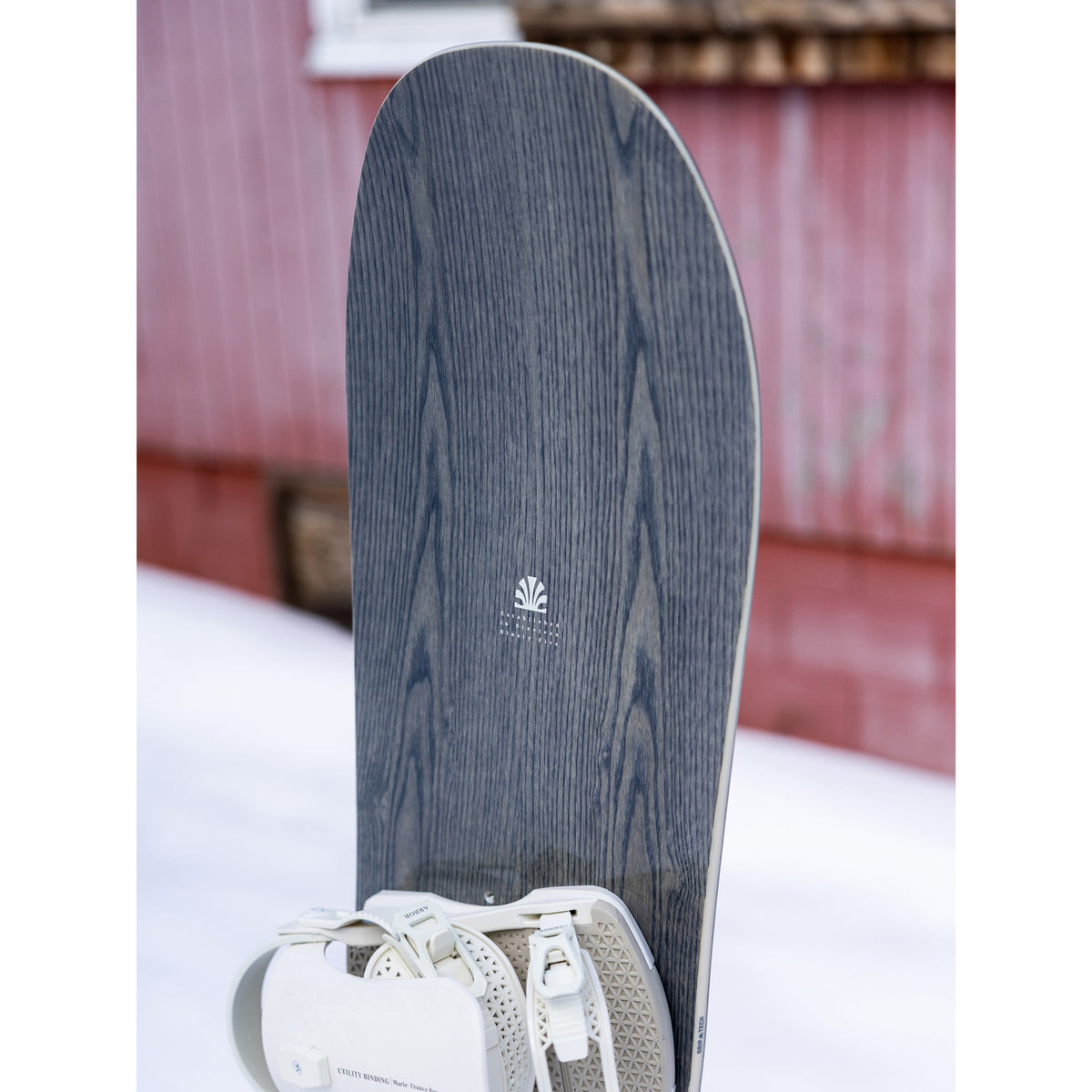 Women's Veda Snowboard 2027