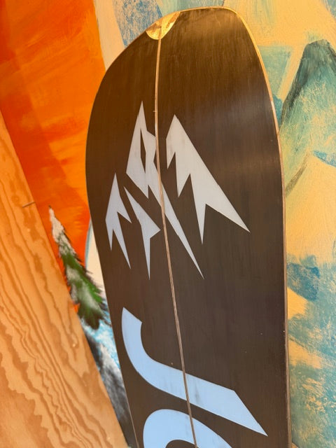 2nd Hand Frontier Splitboard + Skins