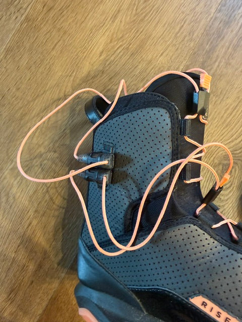 2nd Hand Womens Rise Wakeboard Bindings