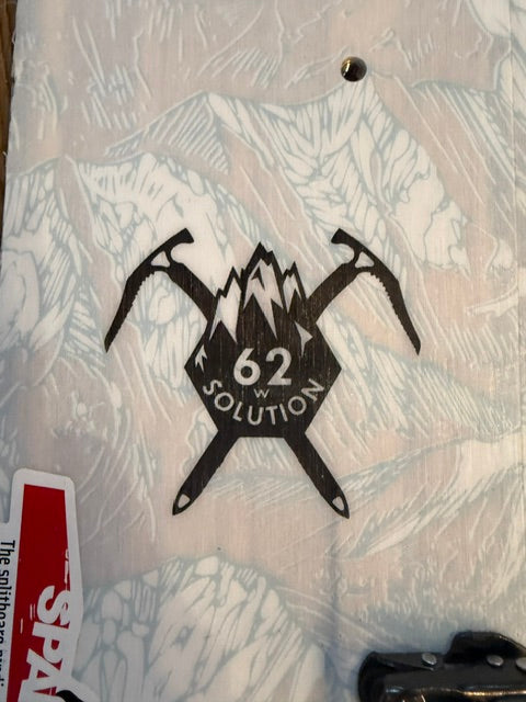 2nd Hand Solution Mens Splitboard + Jones Nomad Pro Skins