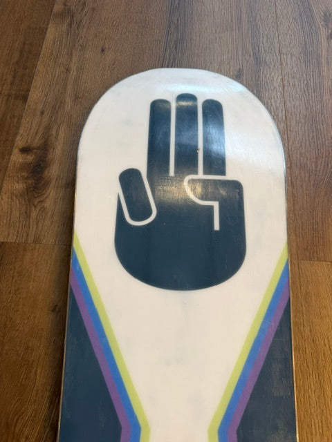 2nd Hand Camel Toe Snowboard