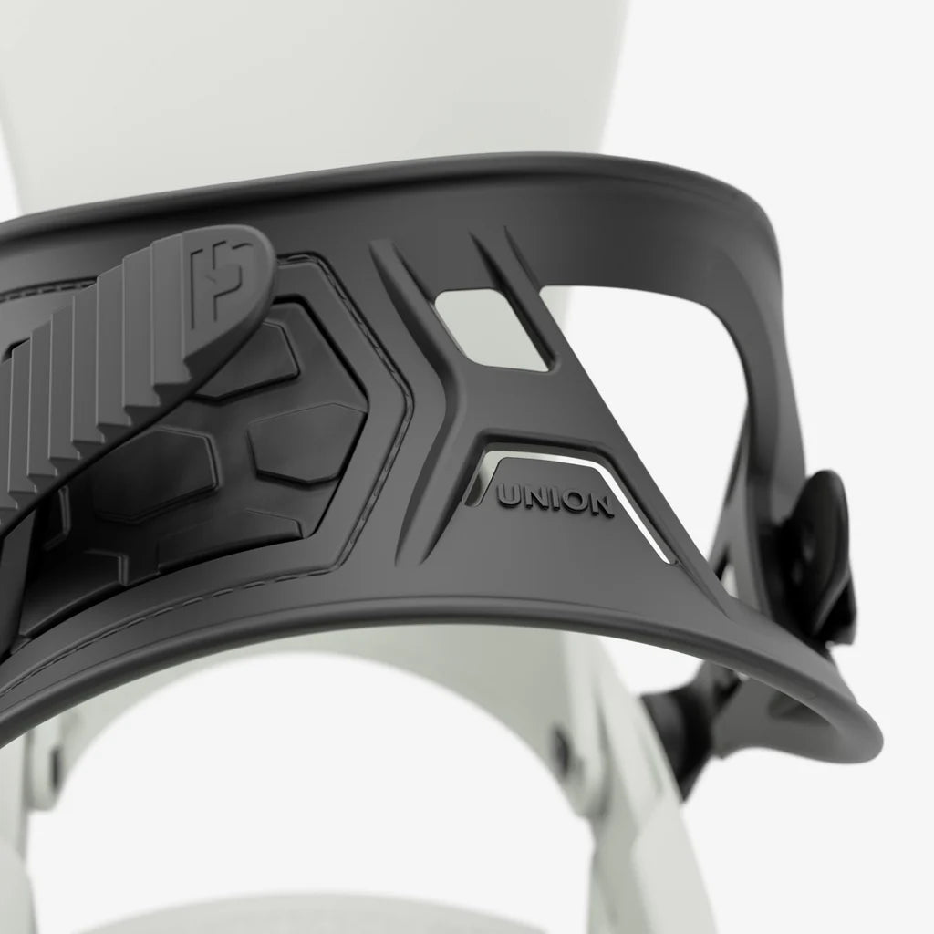 Strata 2025 Snowboard Binding