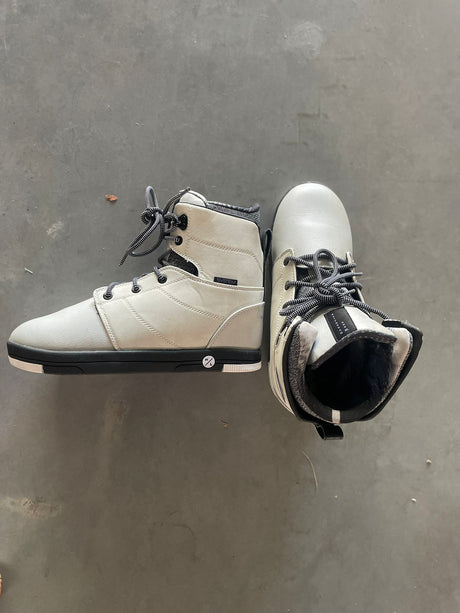 Hyperlite Distortion - 2nd Hand Wakeboard Boots