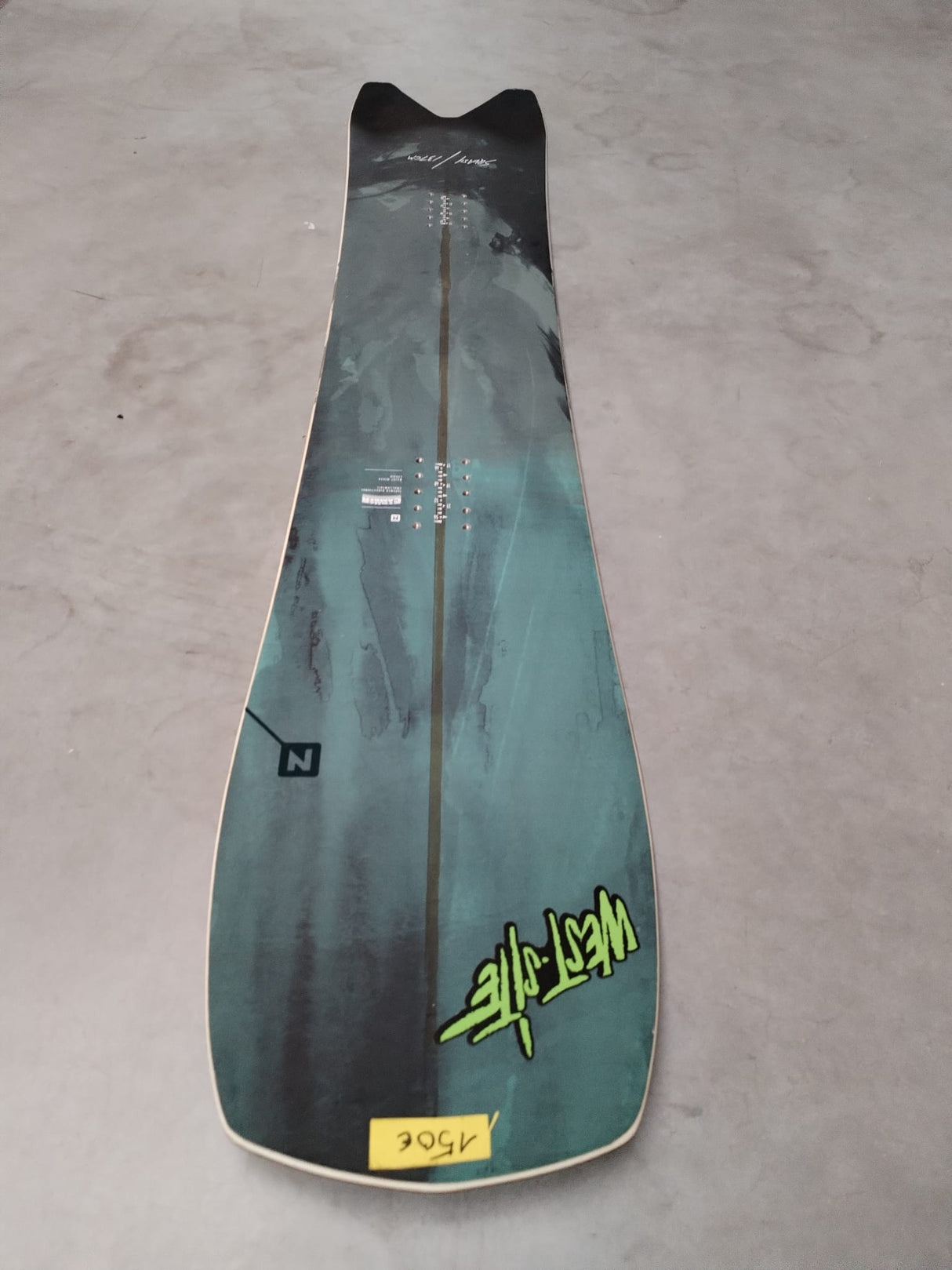 Nitro Squash - 2nd Hand Kids Snowboard