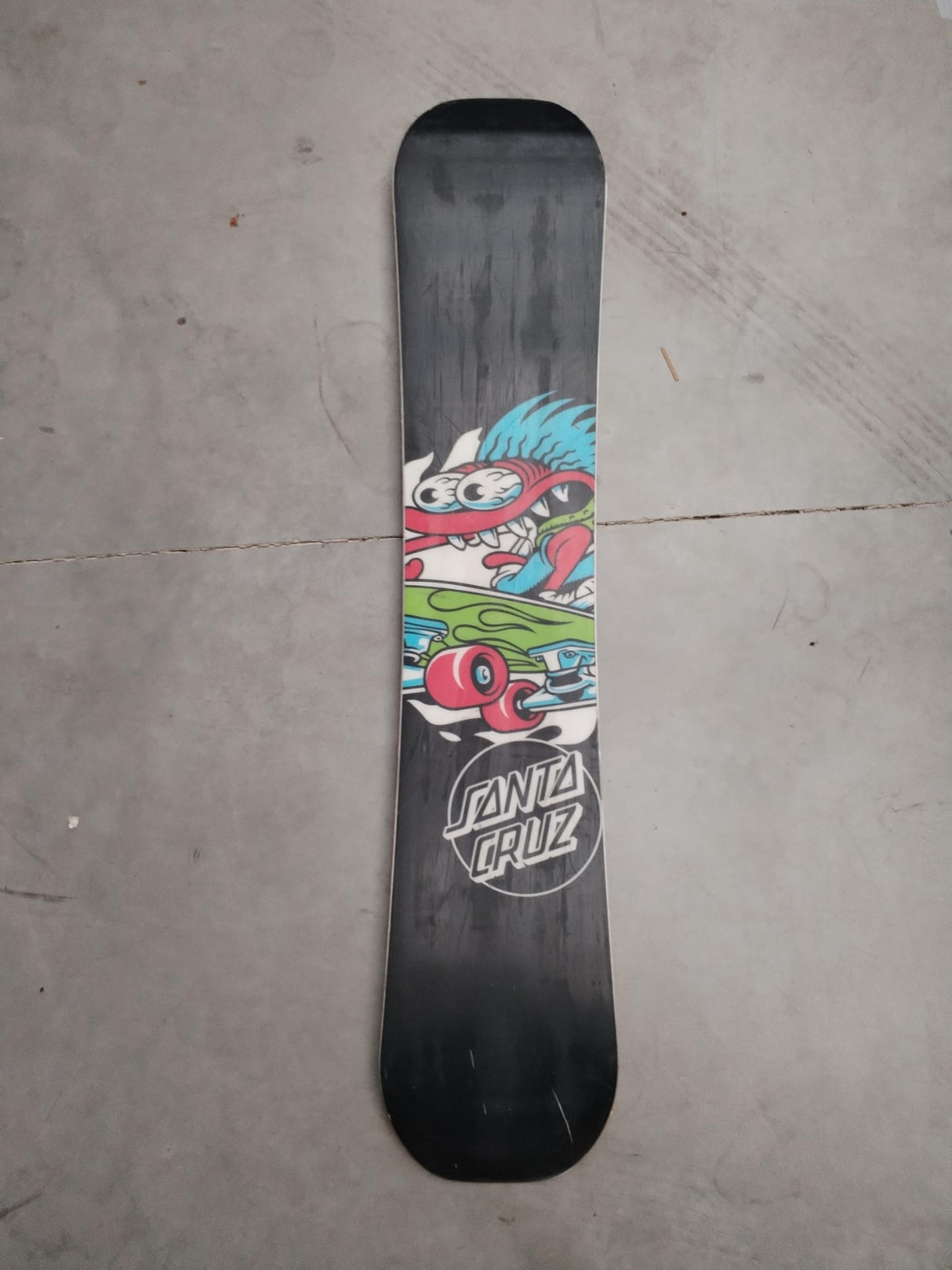Santa Cruz Skate - 2nd Hand Kids Snowboard
