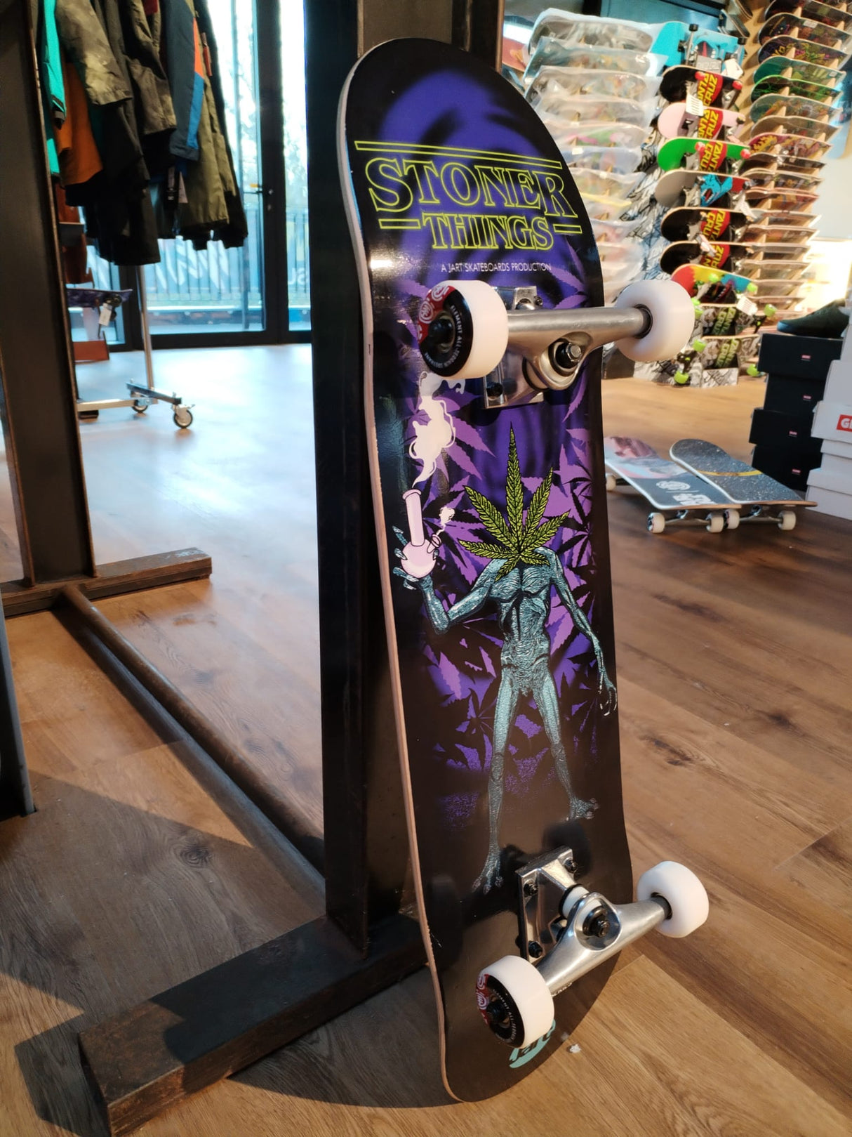 8.37" Stay High Custom Complete