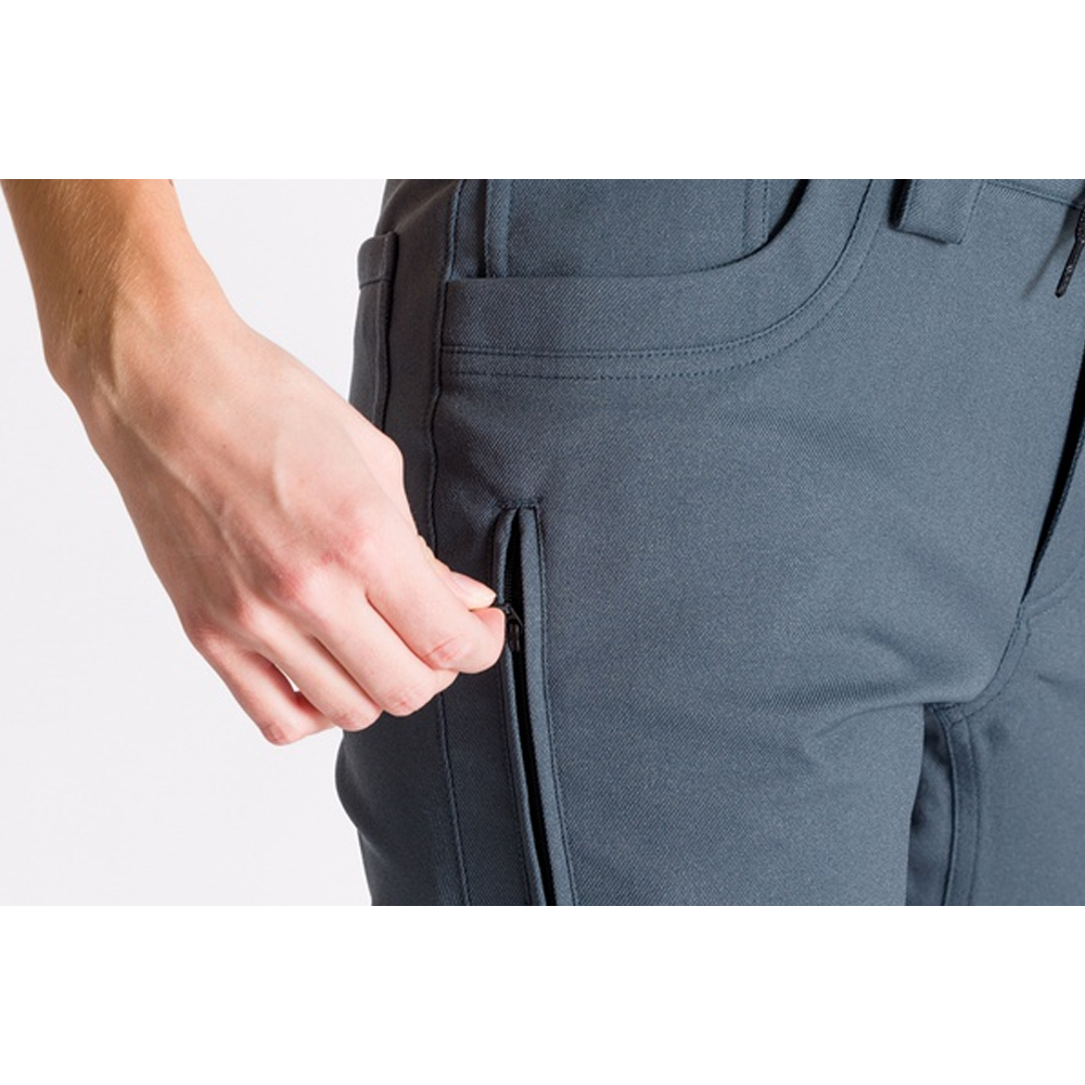 Women's Heartbreaker Twill Snowboard Pant