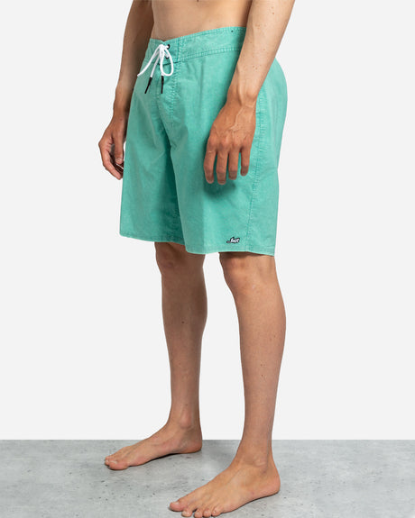 17" Eight Track Boardshort