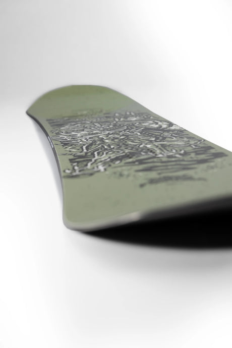 Dark Horse 2026 Snowboard