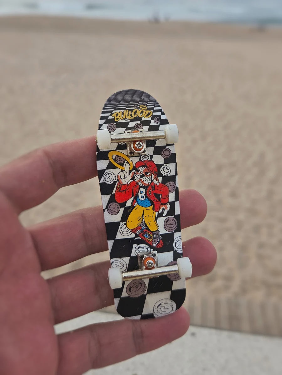 Checkers Old School Fingerboard Complete