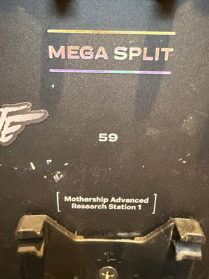 2nd Hand Mega-Split Splitboard + Skins