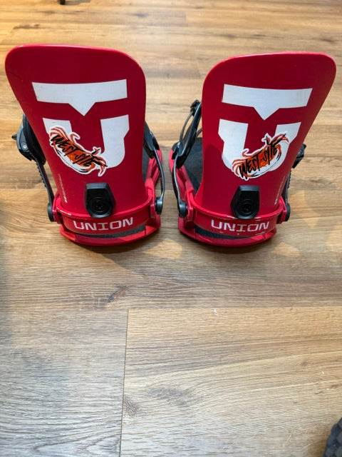 2nd Hand Strata Snowboard Binding