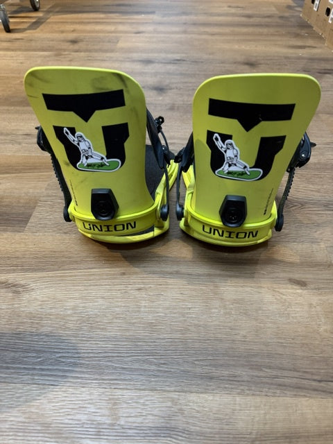 2nd Hand Strata Snowboard Binding