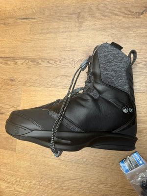 2nd Hand TAO Wakeboard Bindings