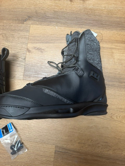 2nd Hand TAO Wakeboard Bindings
