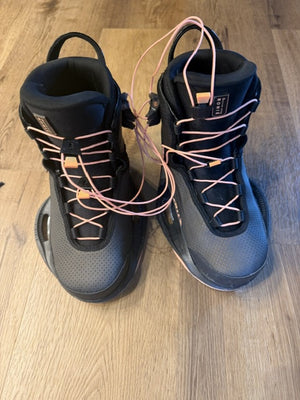 2nd Hand Womens Rise Wakeboard Bindings