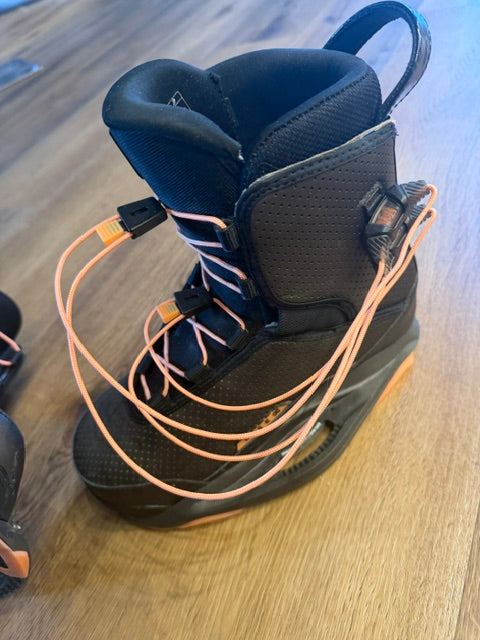 2nd Hand Womens Rise Wakeboard Bindings