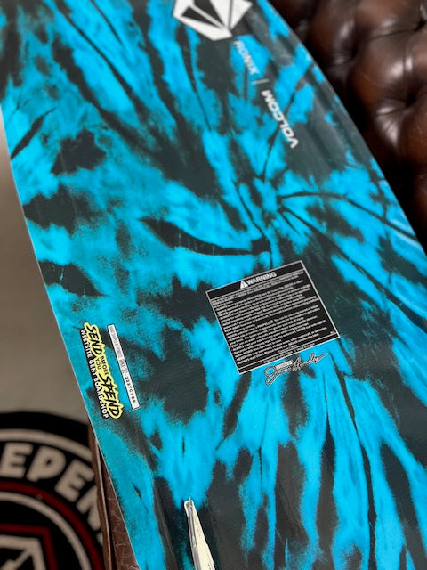 2nd Hand Ronix X Volcom Sea Captain Wakesurfer Set (incl Bungee Rope & fins)