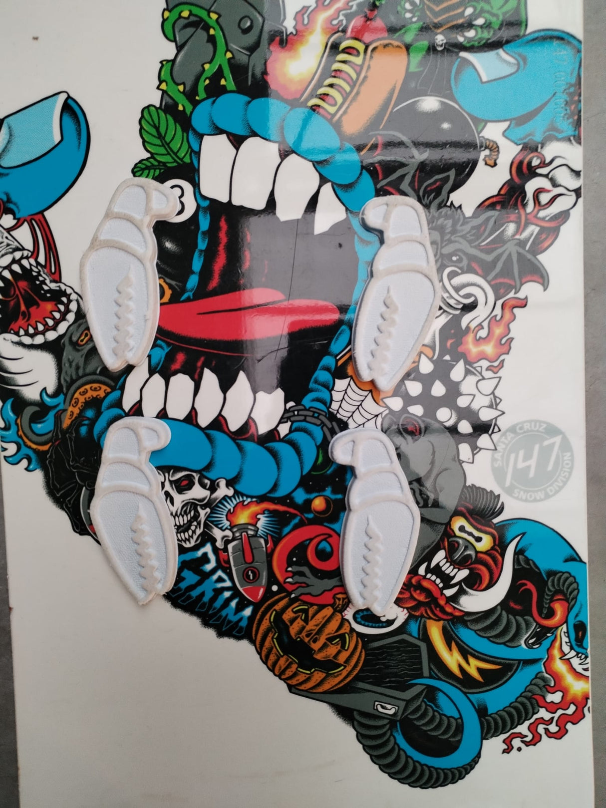 Santa Cruz Pitchgrim Hand - 2nd Hand Kids Snowboard