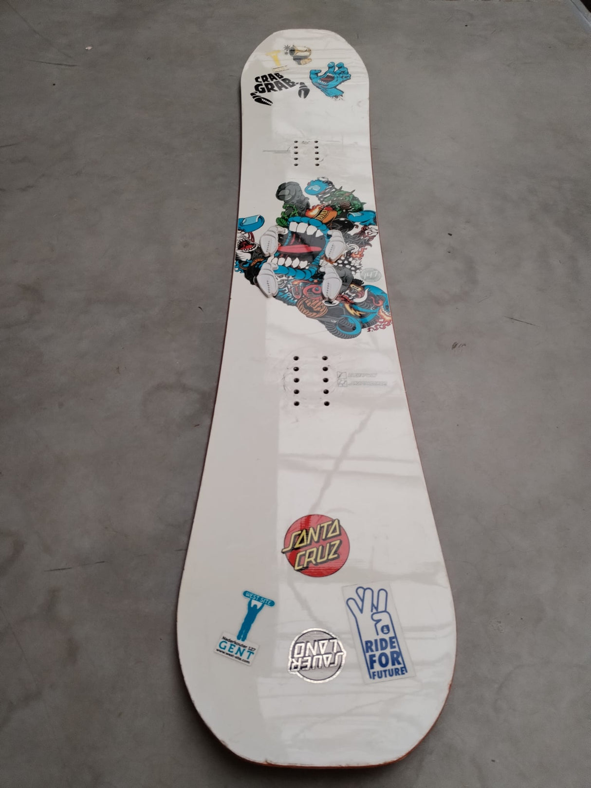Santa Cruz Pitchgrim Hand - 2nd Hand Kids Snowboard