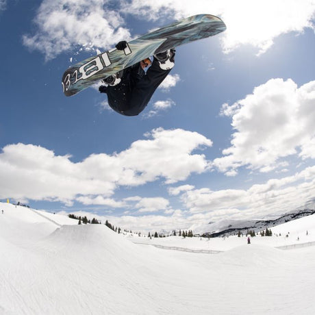 Dynamo Snowboard