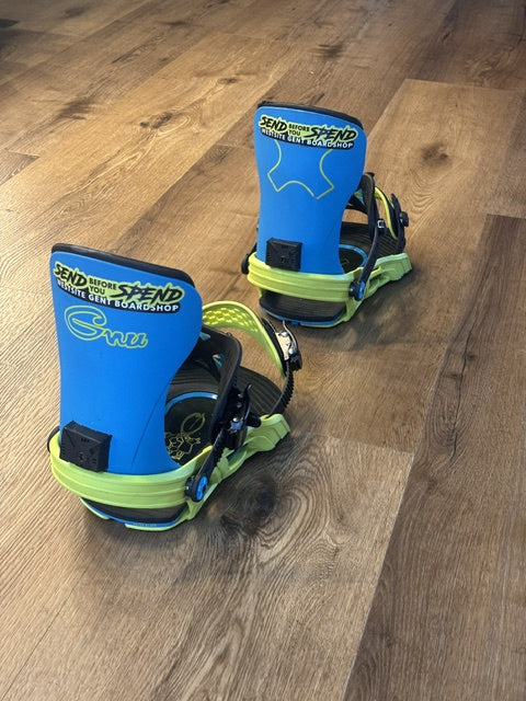 2nd Hand Axtion Snowboard Binding