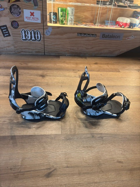 2nd Hand Falcor Snowboard Binding