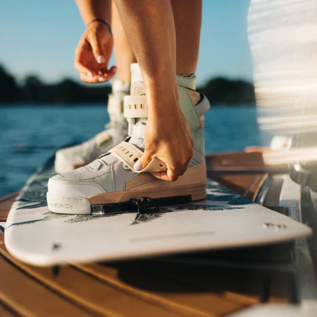 Womens Jewel Wakeboard Boots